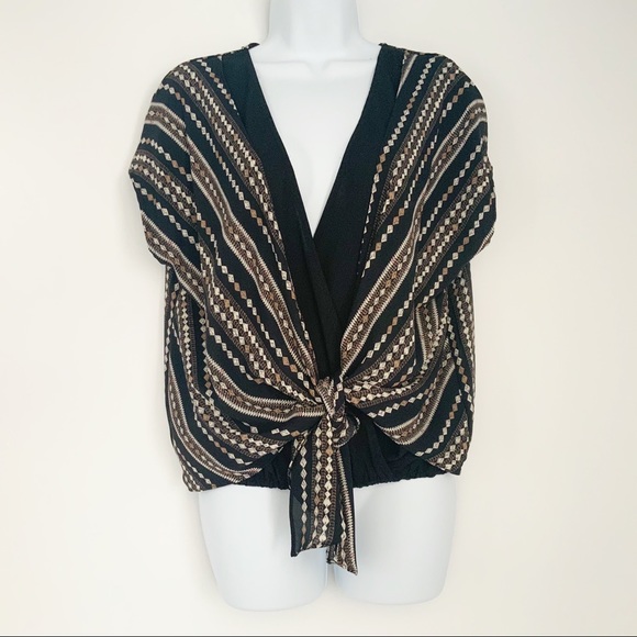 Hayden Los Angles Cap Sleeve Tie Front Top - Picture 10 of 14